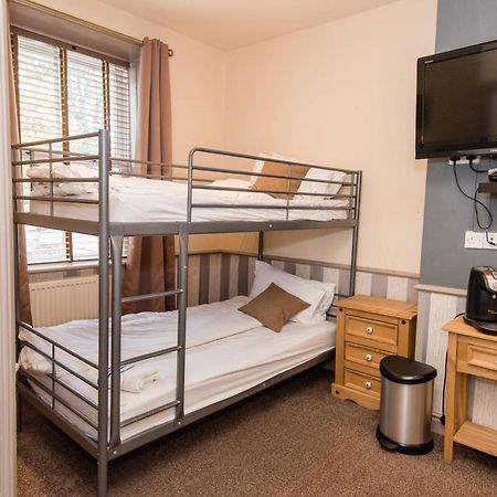 Dimple Well Lodge Hotel Вейкфілд Екстер'єр фото