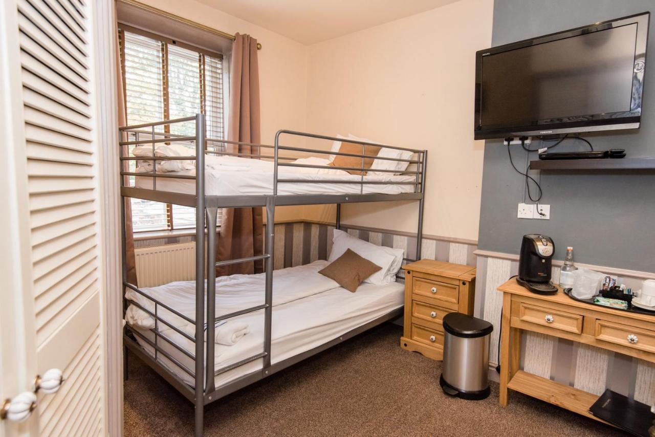 Dimple Well Lodge Hotel Вейкфілд Екстер'єр фото